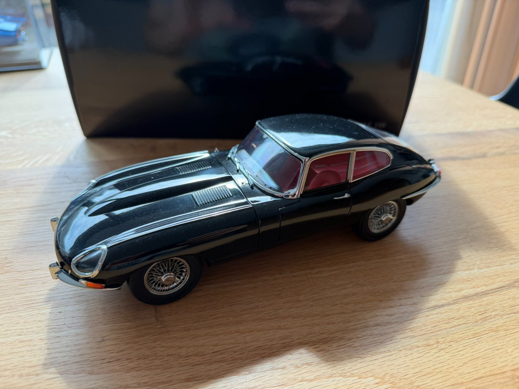 Kyosho Modellautos: 1:18 Kyosho - Jaguar E-Type Coupe S1 – Neu (gemäss Beschreibung) aus Tübach von BonnevilleMotors