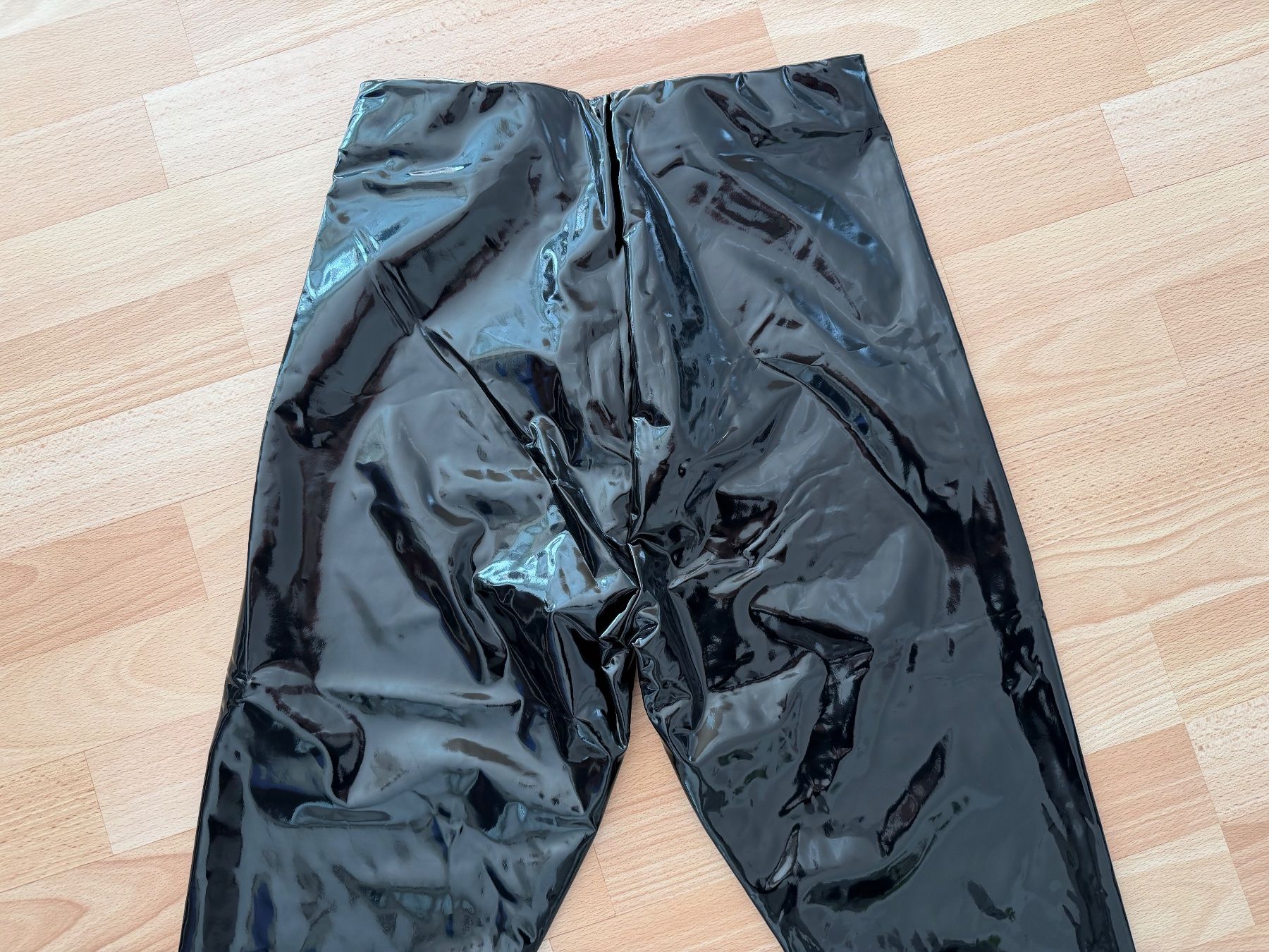 Leggings: Vinyl Lack Leggings Schwarz – Nuovo e nell'imballaggio originale da Uetendorf venduto da Stoun 7