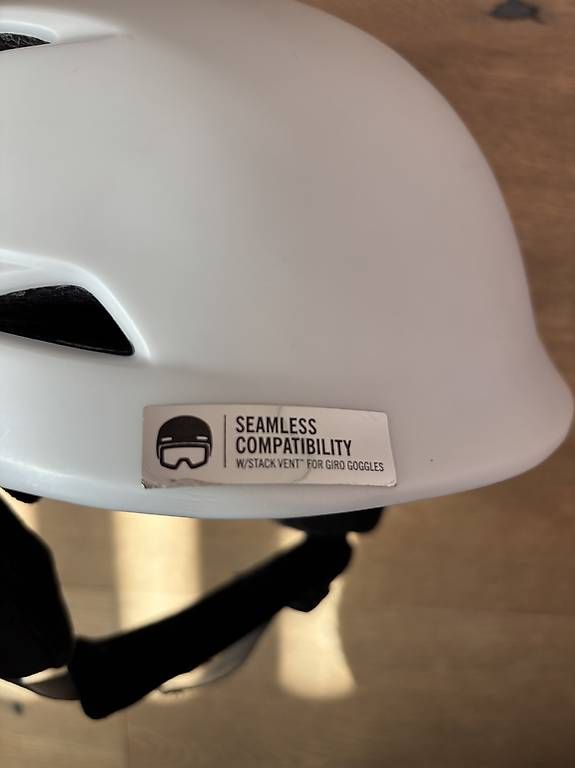 Caschi: Giro Skihelm Damen – Usato da Chur venduto da gio_6rlp 3