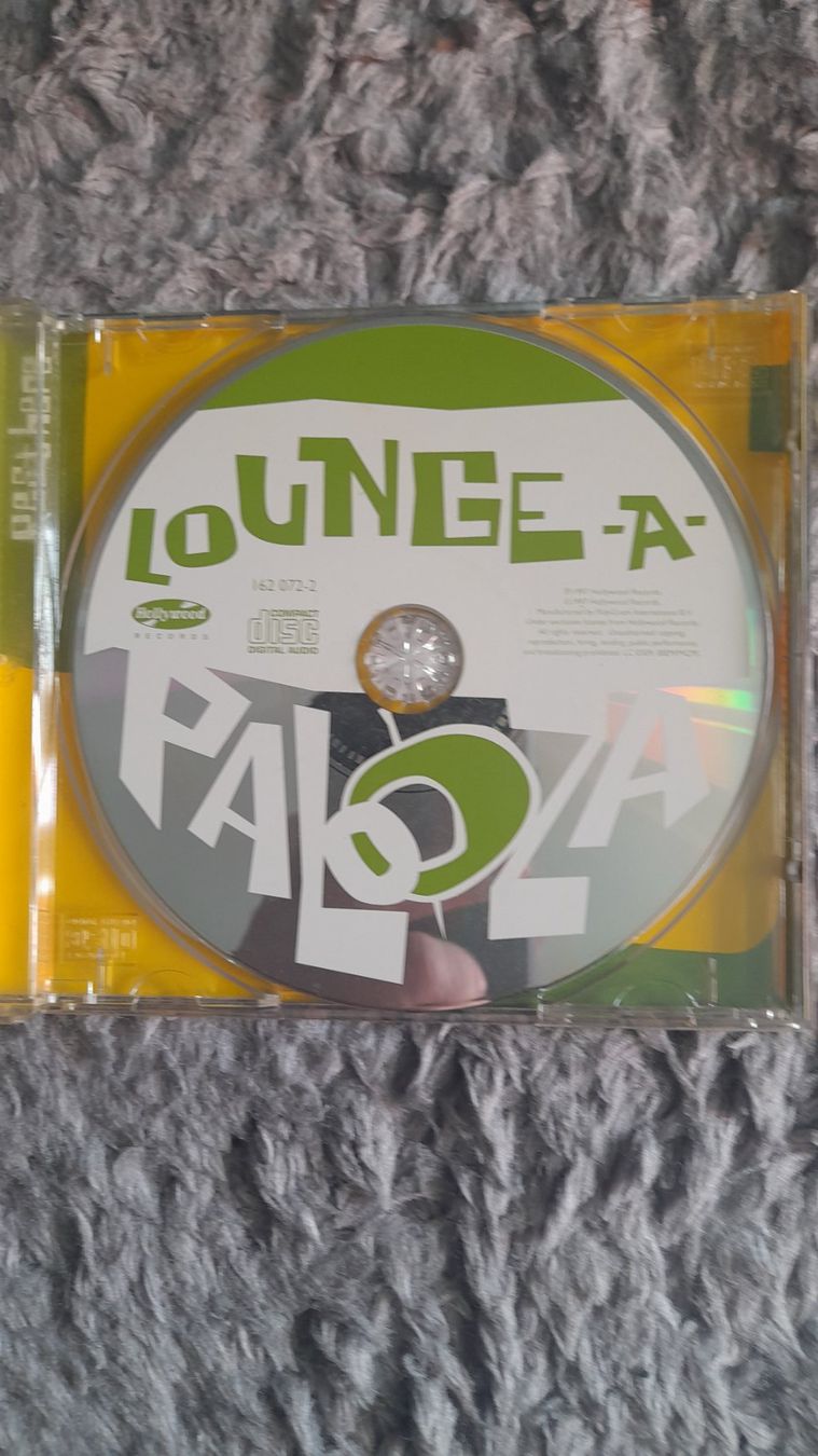 CD: LOUNGE A PALOOZA   COMPILATION   CD – Usato da Wetzikon ZH venduto da Ramones01 2