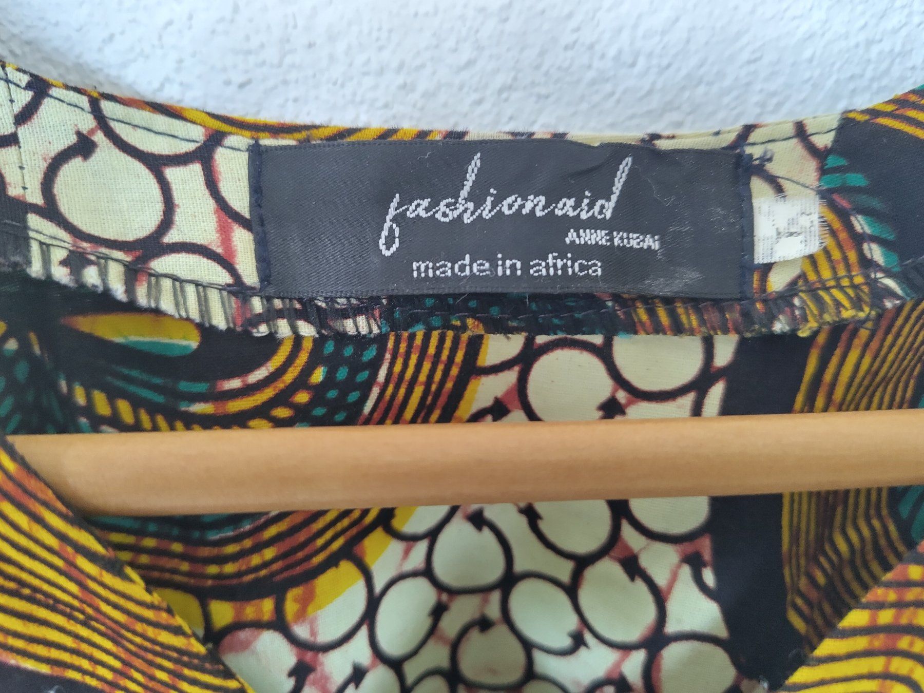Kleider: Tailliertes Kleid mit Tellerrock, Gr. L – Gebraucht aus Zürich von ste_58hs 2
