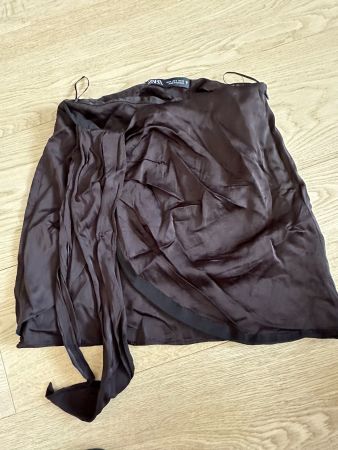 Mini jupe noire fluide ZARA t.S