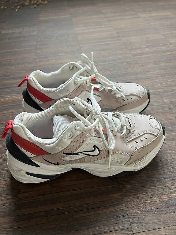 Chaussures hommes: Nike Sneaker zu verkaufen – D'occasion à Arlesheim par sel_n57l 1
