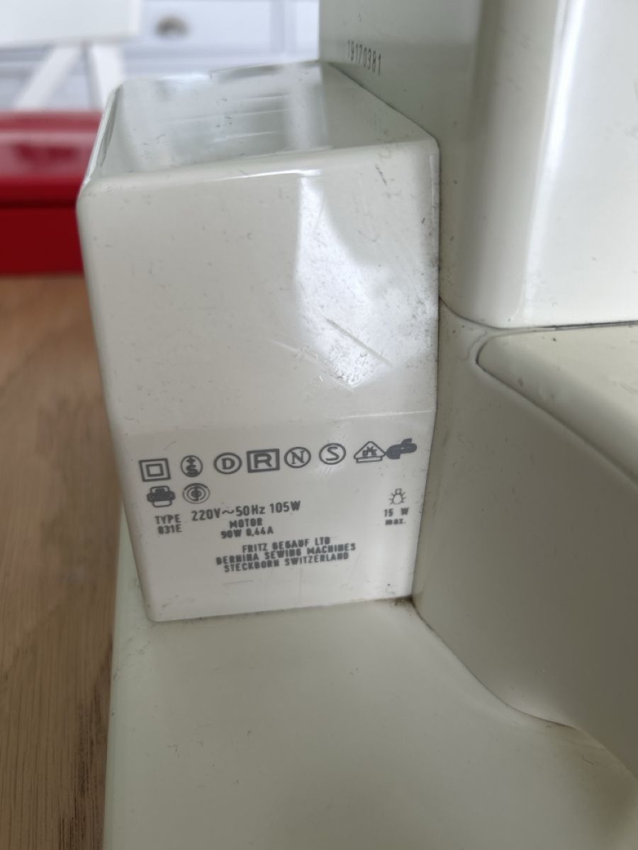 Bernina Macchine da cucire: Bernina 831 Nähmaschine – Usato da Schaffhausen venduto da Foensi2000 2
