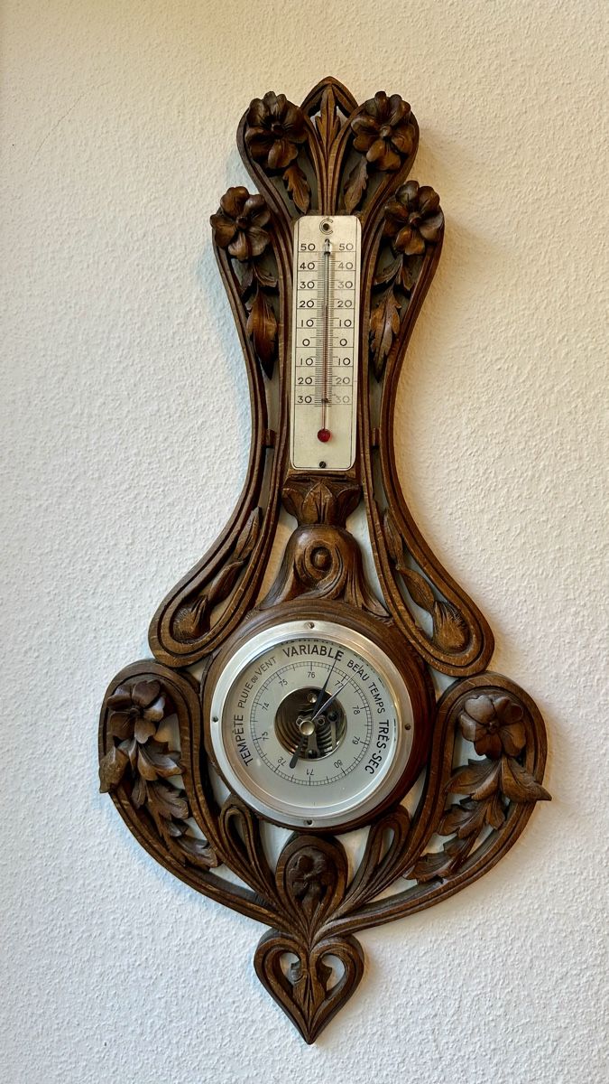Altri elettrodomestici e apparecchi d’epoca: Antiker Barometer Thermometer Holz geschnitzt Jugendstil – Usato da Basel venduto da mcescher64