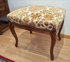 Hocker aus Omi's Zeiten - wunderschön, guter Zustand