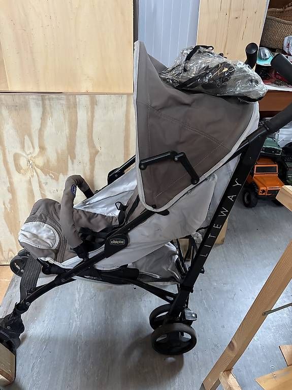 Kinderwagen: Poussette Chicco – Gebraucht aus Veytaux von ste_pv9t 3