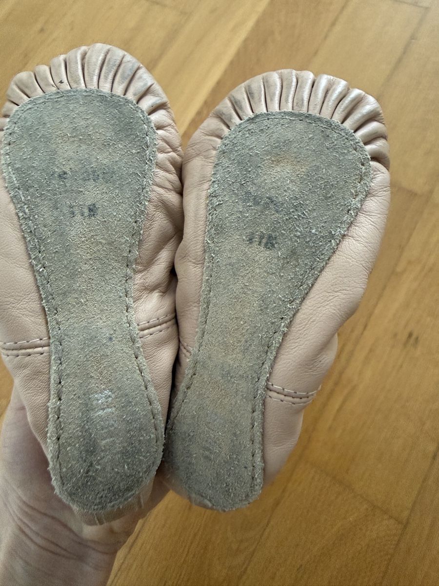 Bloch Schuhe für Mädchen: Bloch Rosa Ballettschuhe Gr. 29, 3mal benutzt – Neu (gemäss Beschreibung) aus Lenzburg von Reniss_ 1