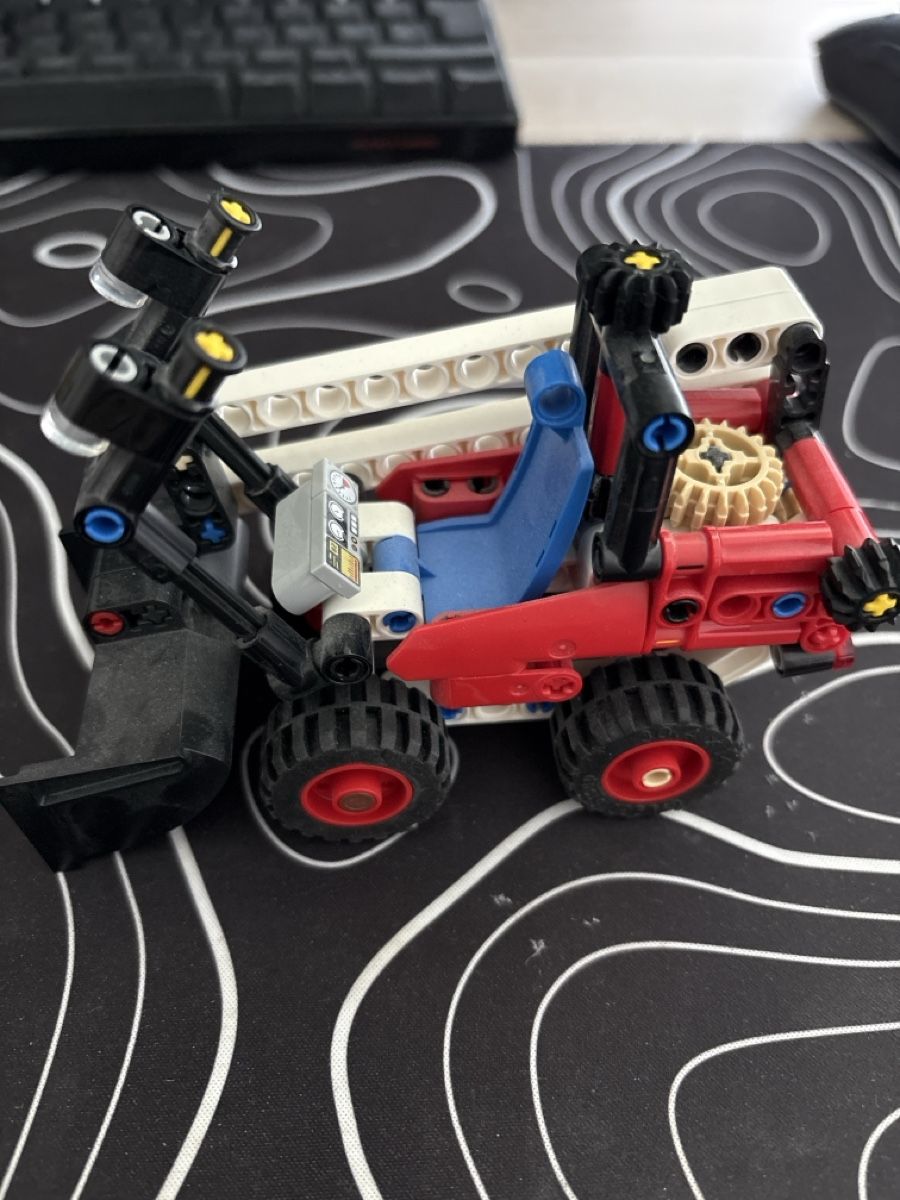 Lego Giocattoli: Lego Technic Kompaktlader (Nr. 42116) – Usato da Rothenthurm venduto da L.I_v5mz 3