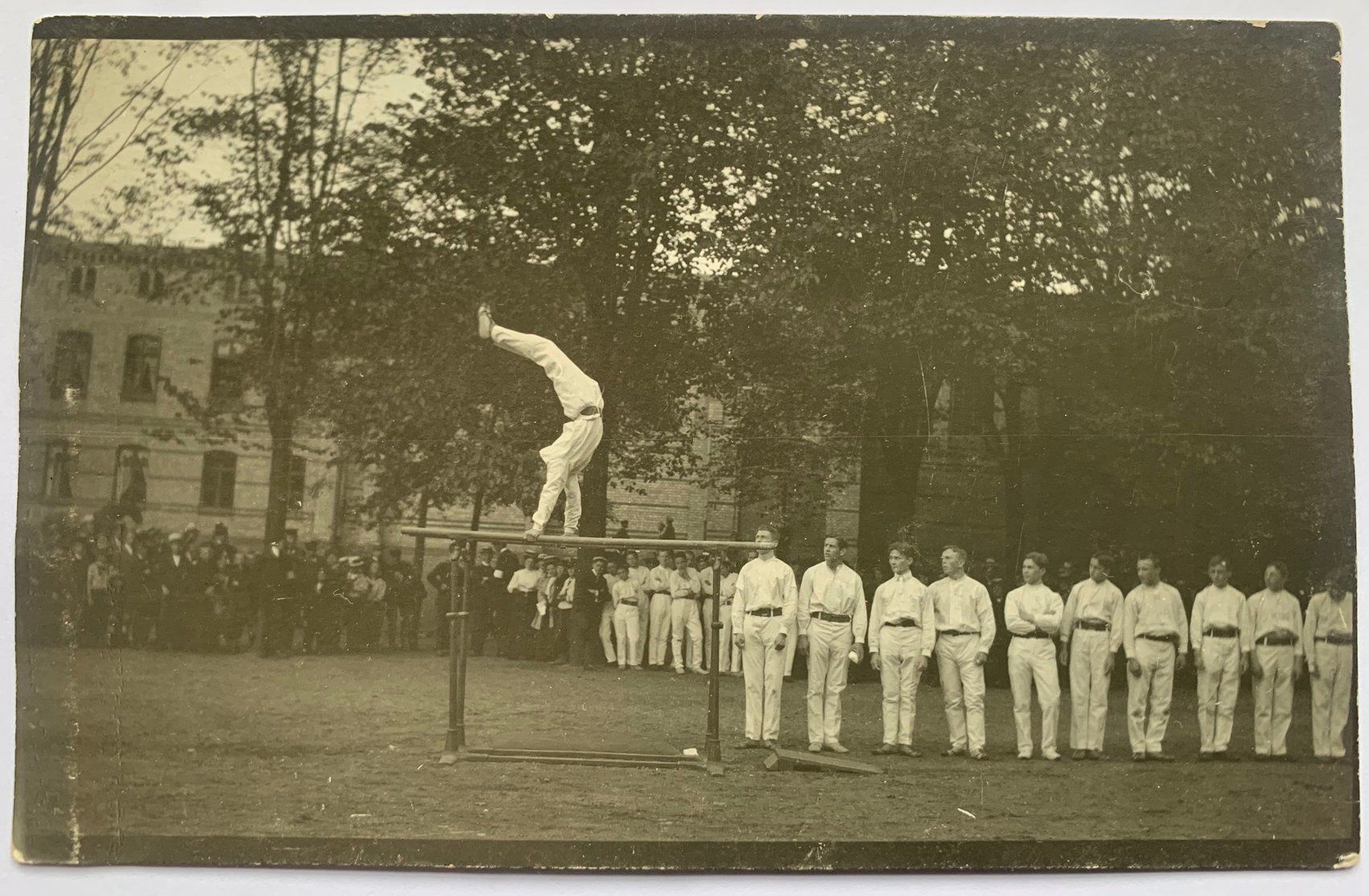 Cartes postales: AK Turner – D'occasion à Bern par estalin