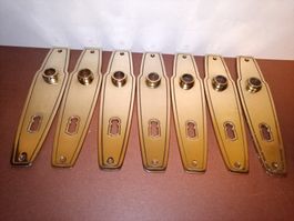 8 Türlangschilder in Messing
