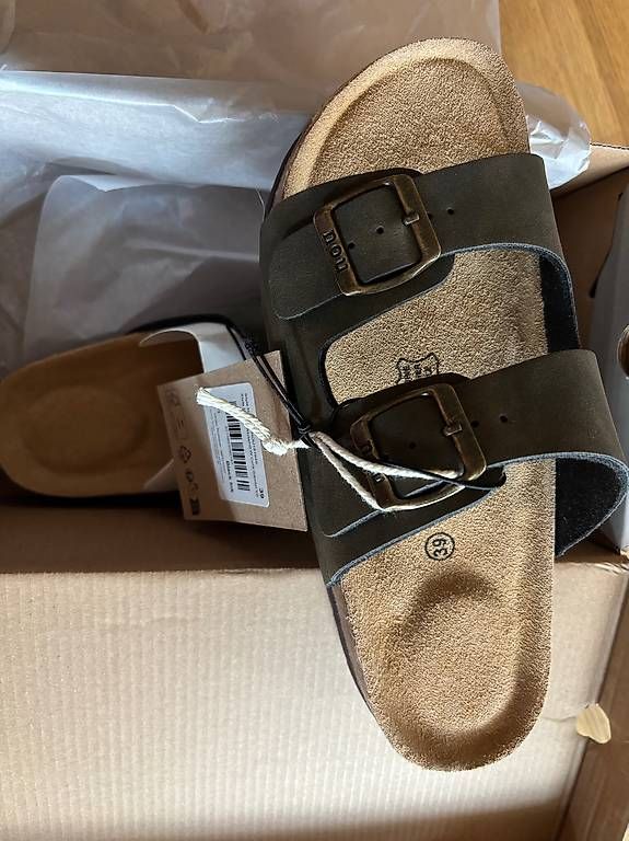 Scarpe da donna: Neue Nou Sandale 39 – Usato da Pfäffikon ZH venduto da skom666