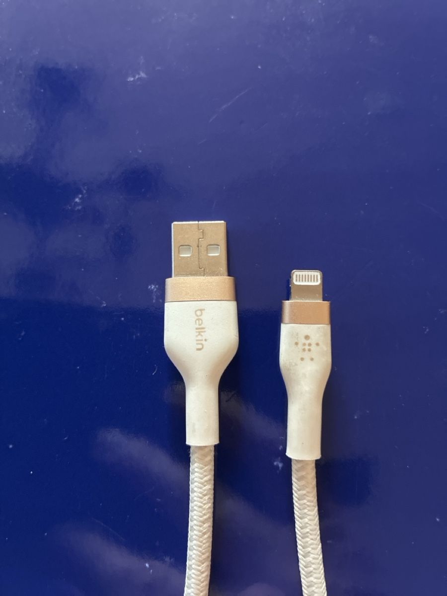 Apple Handys / Smartphones: iPhone Ladekabel – Neu (gemäss Beschreibung) aus Brugg AG von Regenbogenfisch01