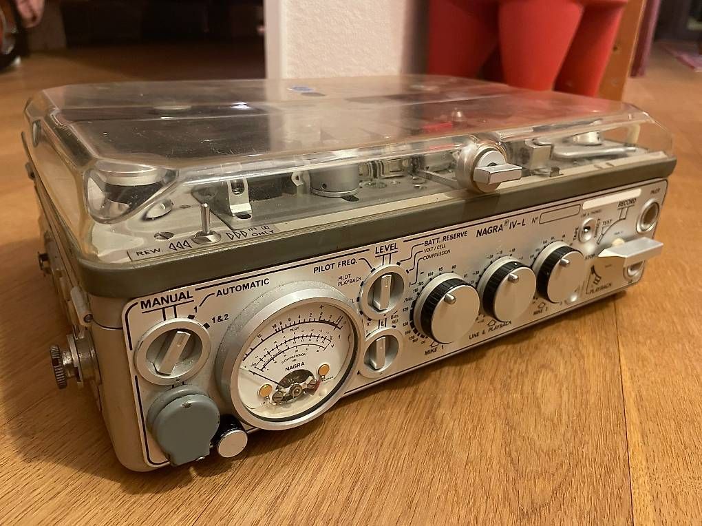 Nagra Apparecchi a nastro: Nagra IV-L + 2 EMTEC LR 35 Bänder – Usato da Zürich venduto da Circark