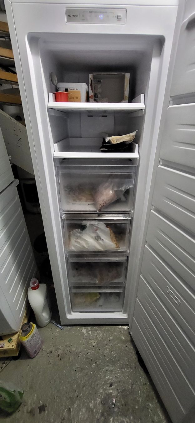 Gefrierschrank: Gefrierschrank – Gebraucht aus Niederurnen von mul_2zhc 1