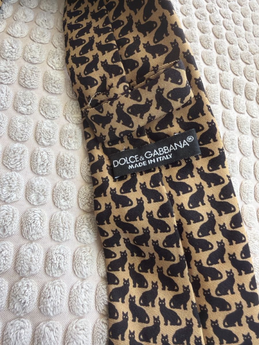 Dolce & Gabbana Cravatte: Cravate Dolce & Gabbana chats noirs – Usato da Lausanne venduto da Pascal9999 1