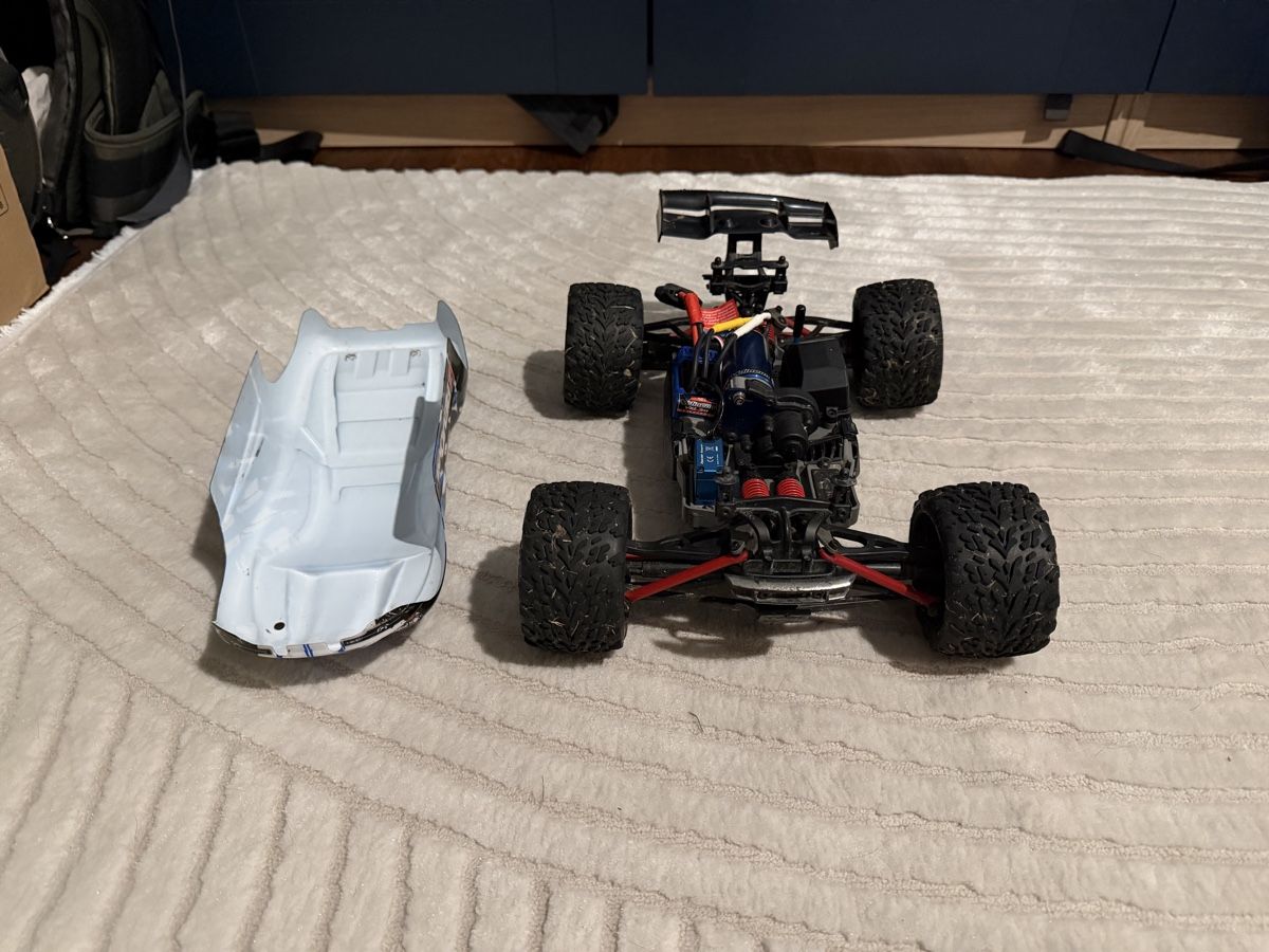 Automobili: Traxxas 1/16 E-Revo 4WD – Usato da Basel venduto da FVDRC_Cards 2
