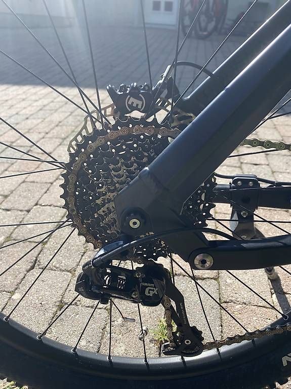 Moustache Velos: Ebike Moustache Samedi 27.5 Down 5 taille S – Gebraucht aus Ogens von ced_qn5v 4