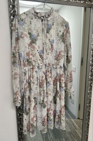 Cute Floral Dress Size 36, Long Sleeve 