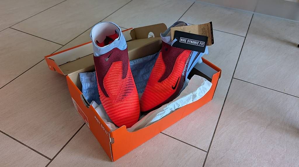 Nike Herrenschuhe: Nike Phantom Elite 6 High - Grösse 42 – Neu und originalverpackt aus Solothurn von serodan 1