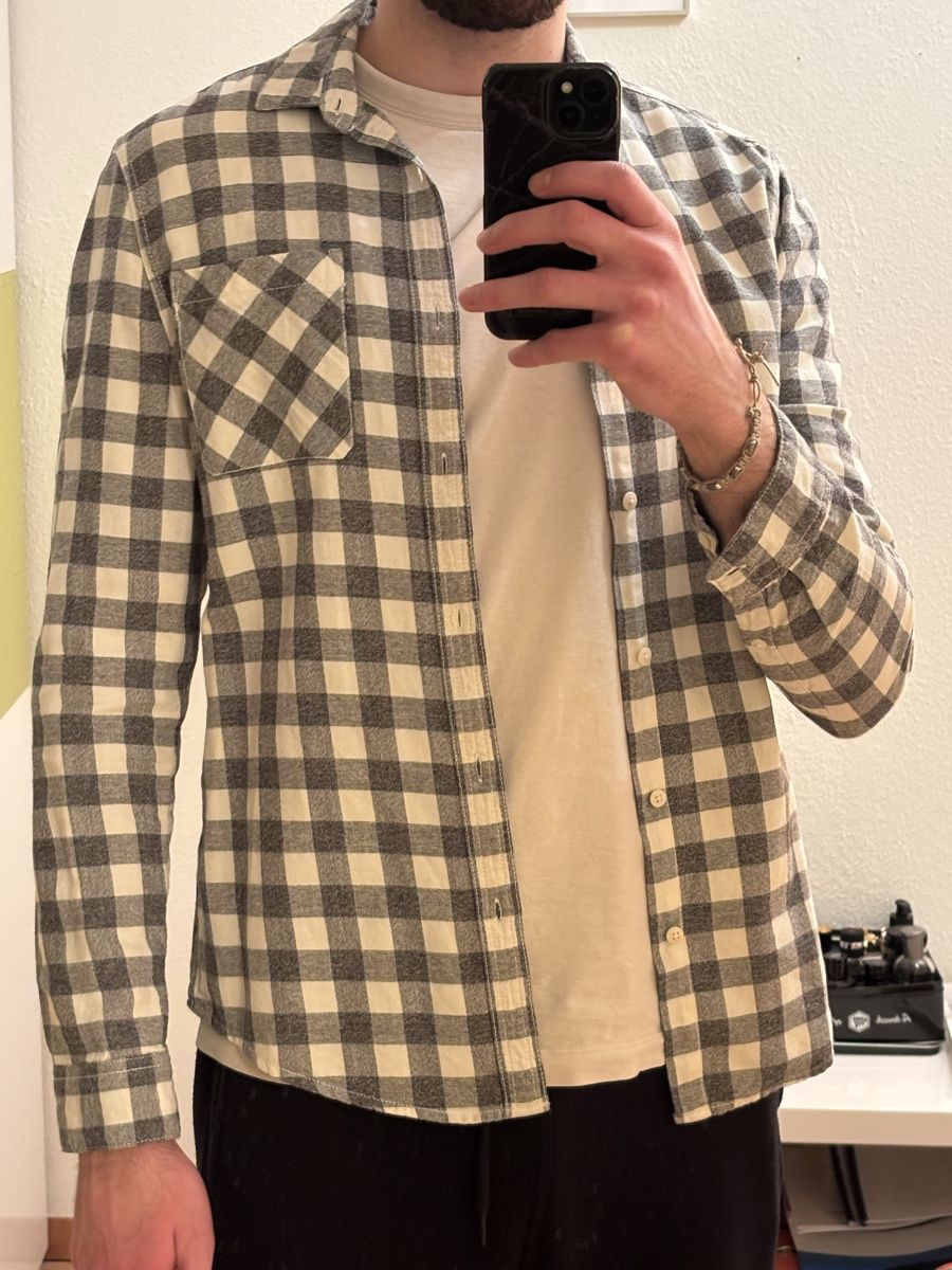 Camicie: Kariertes Hemd in Grau/Weiss Gr. M – Usato da Zürich venduto da Sime23 1