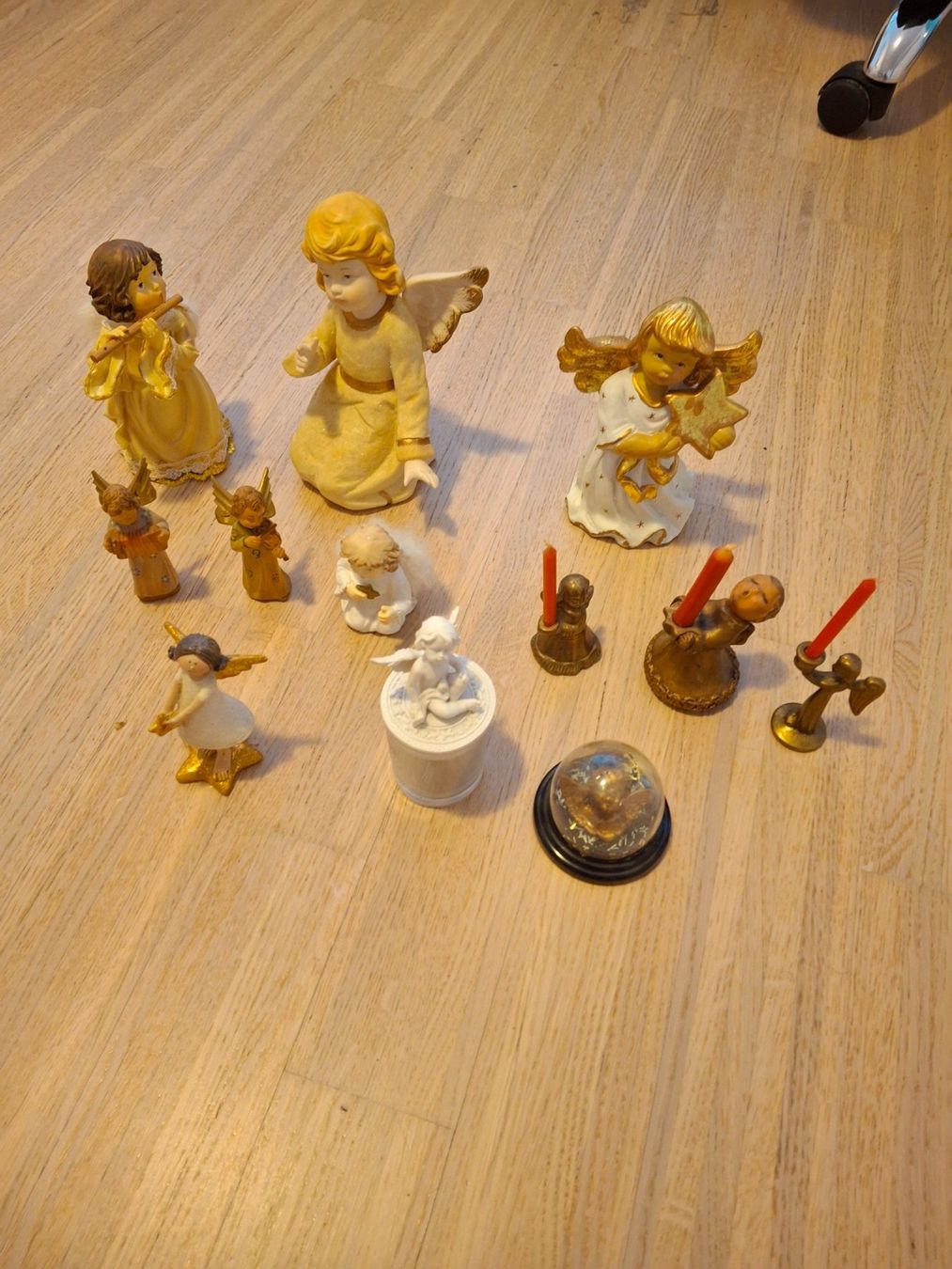 Statuette: 12 Engelsfiguren – Usato da Dietikon venduto da Hwengi