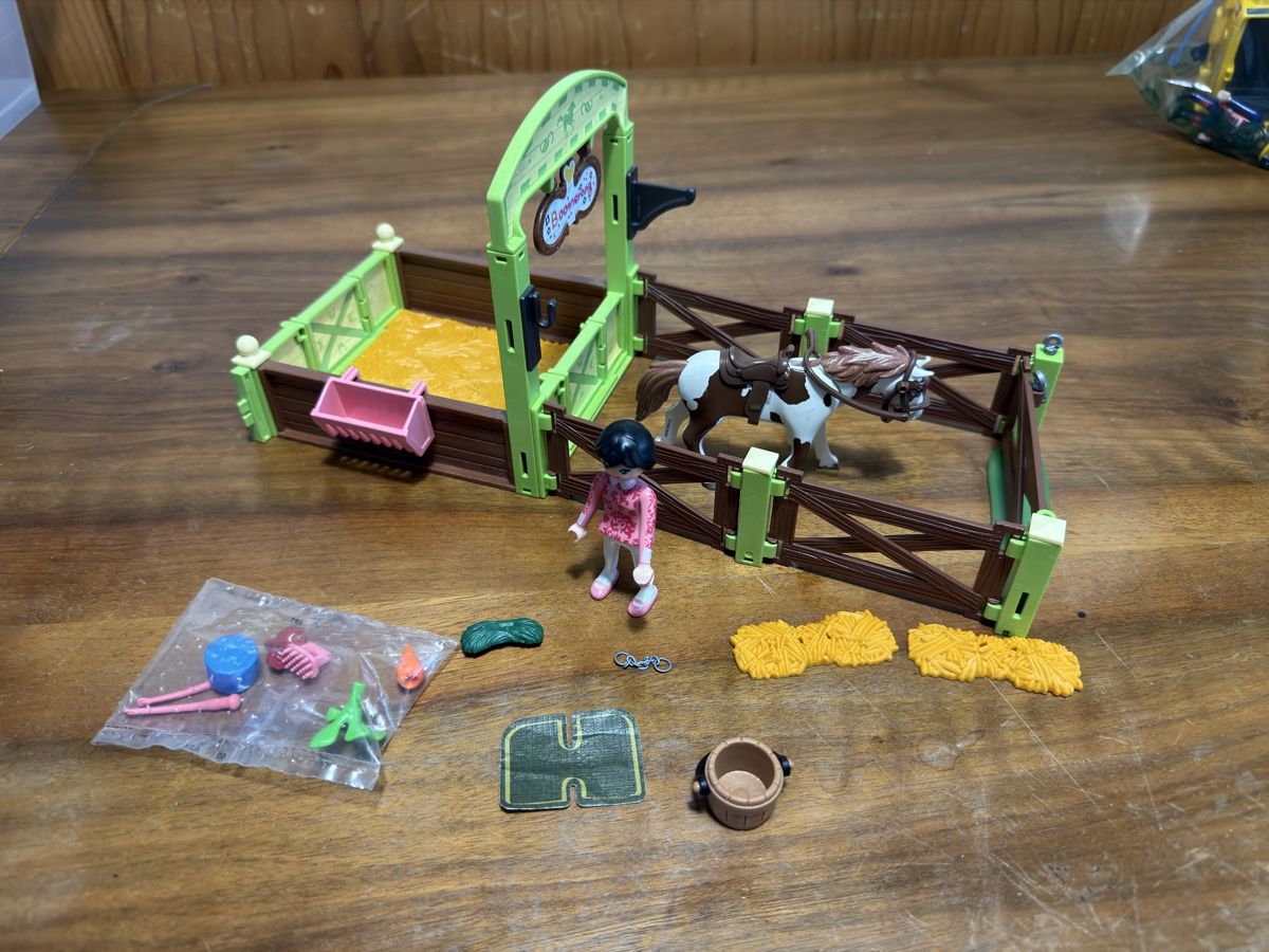 Playmobil Giocattoli: Playmobil Pferdebox "Abigail & Boomerang" – Usato da Solothurn venduto da Mc_Clane