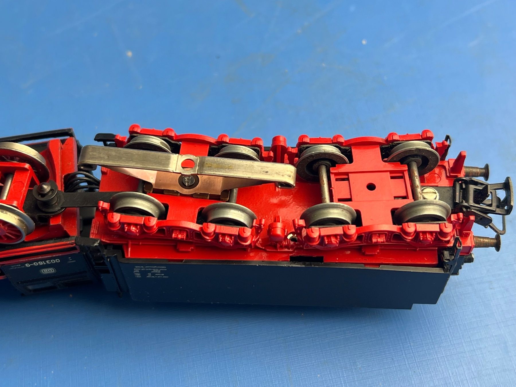 Märklin Modelleisenbahnen: Lock ca. 25 cm Märklin mit Tender 23914 – Gebraucht aus Unterengstringen von Gustav03 7