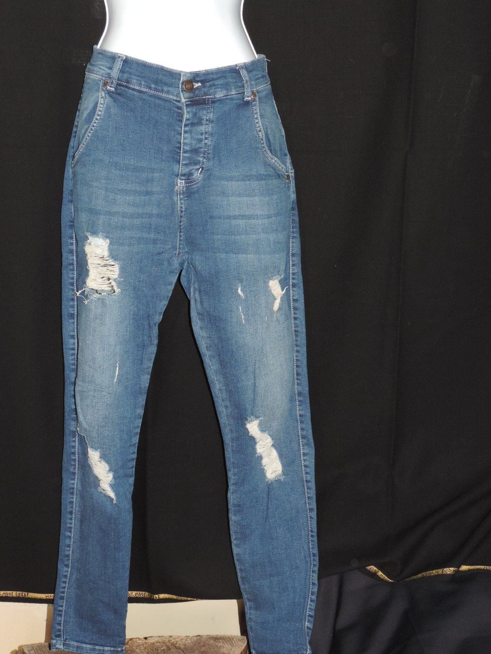 Jeans: jeans bleu foncé – Usato da Genève venduto da Axelle333 2