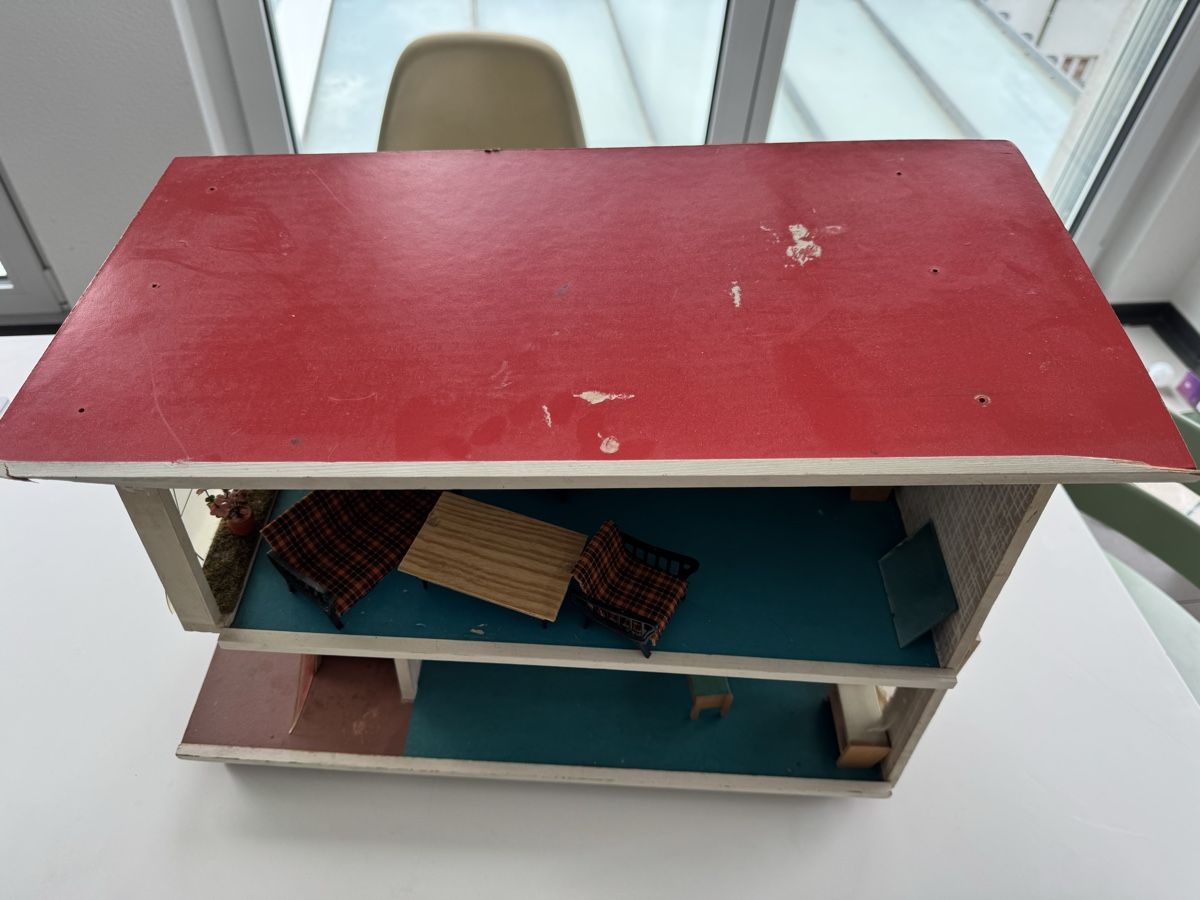Puppenhäuser & -möbel: Altes Puppenhaus – Gebraucht aus Zürich von Vindpust 6