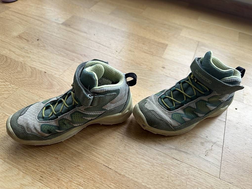Scarpe per ragazzi: Lowa Wanderschuhe Grösse 33 – Usato da Bannwil venduto da celine24 1