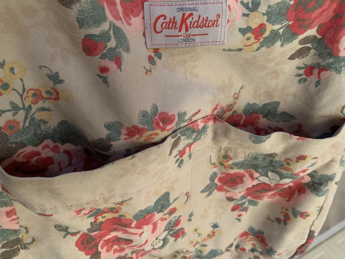 Candy Flowers Borse da donna: Cath Kidston Tasche aus Stoff mit Blumenmuster – Usato da Nunningen venduto da silvermoon68 4