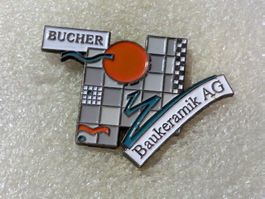 Ansteckpin 106: Bucher Baukeramik
