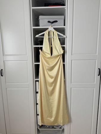 Peppermayo Satin Halter Maxi Dress – Hellgelb – Gr. 40