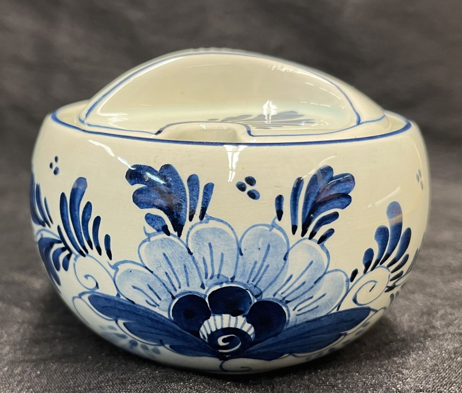Zuckerdosen: Delfter blau / Hand Painted / H 8cm / D 10cm – Gebraucht aus Oftringen von Vucki 1