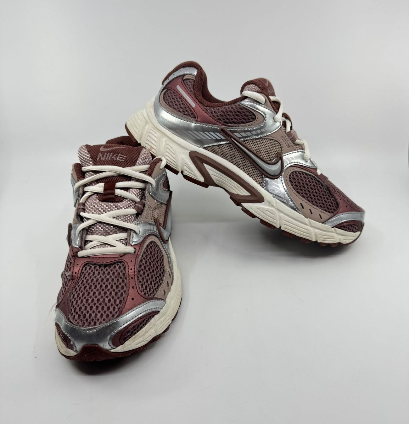 Nike Damenschuhe: Nike V5 RNR Grösse 38.5 – Gebraucht aus Herisau von Seyashop1