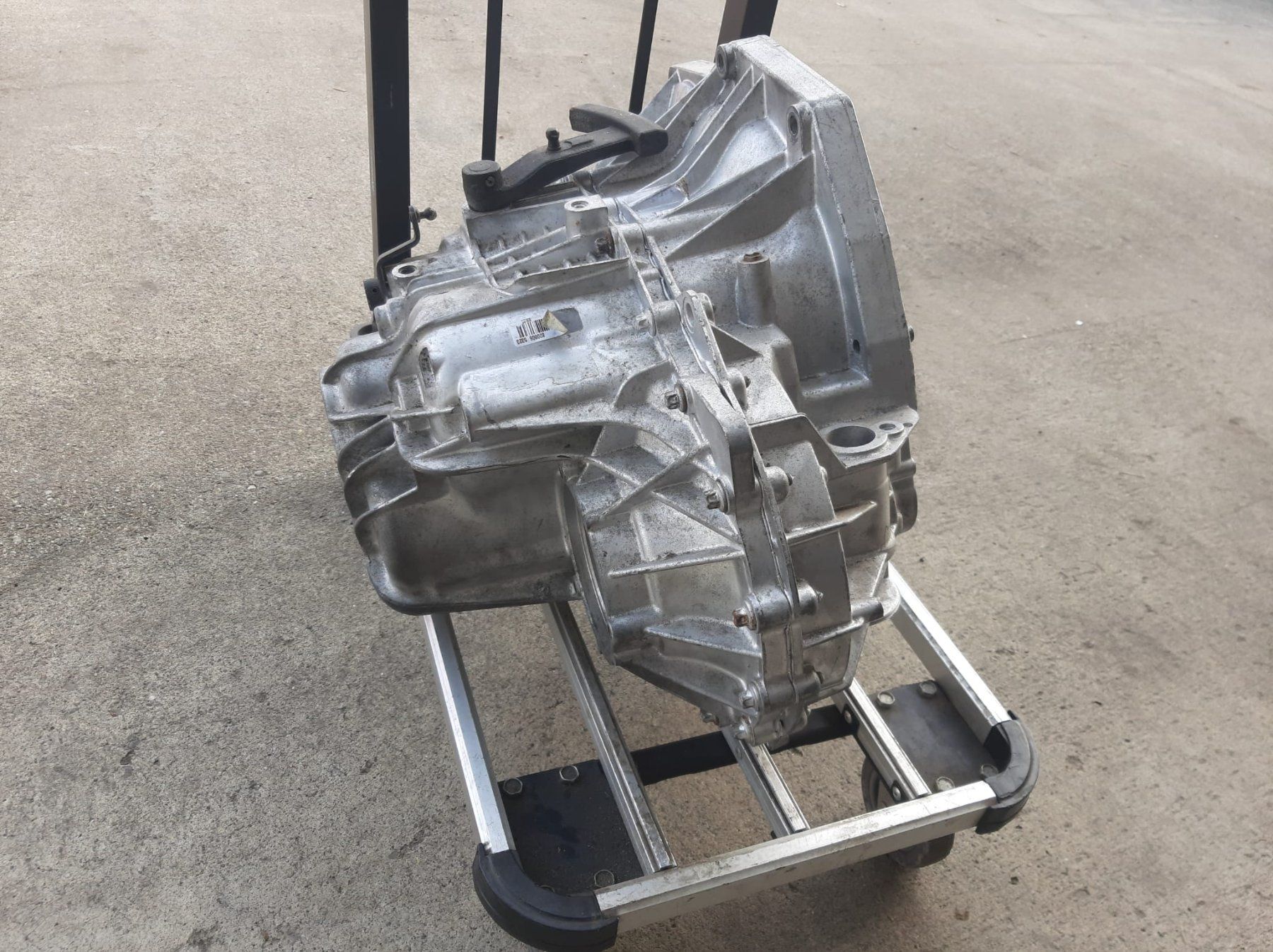 Tutti pezzi di ricambio auto: Renault Master 6 Gang Getriebe – Nuovo (secondo la descrizione) da Hefenhofen venduto da NietoAutomobile 1