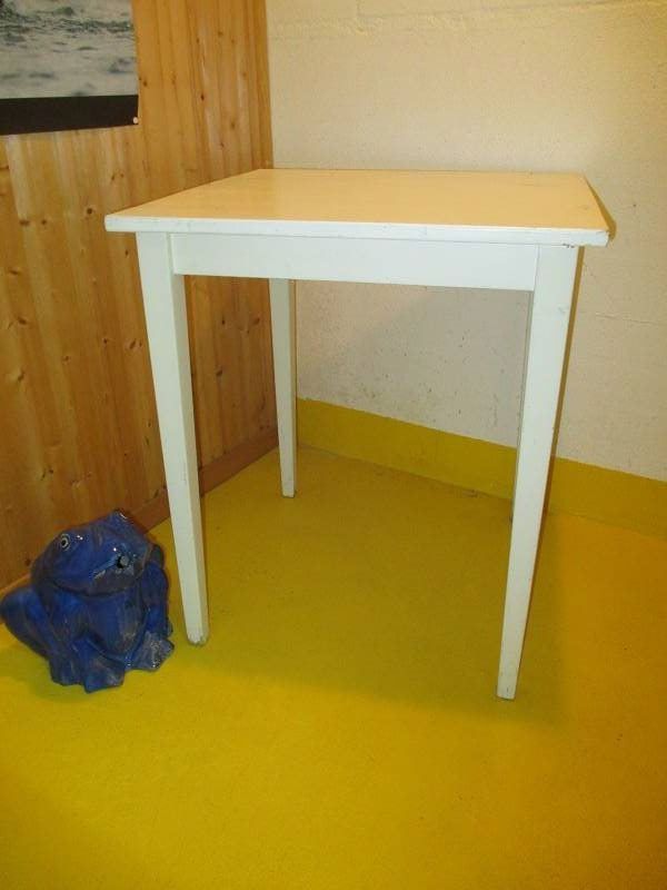 Tables: Holz Tischli – D'occasion à Rubigen par Ziegelmatt
