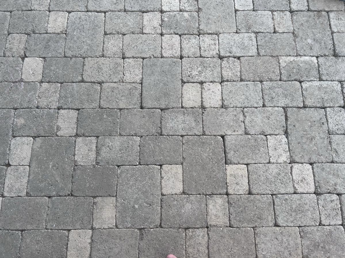 Steine & Dachziegeln: Tegula Pflastersteine, 3 Grössen: 25 m2 – Gebraucht aus Neuendorf von Juhlin01