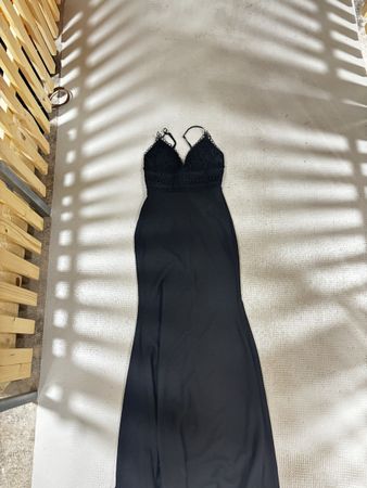 Robe noir 
