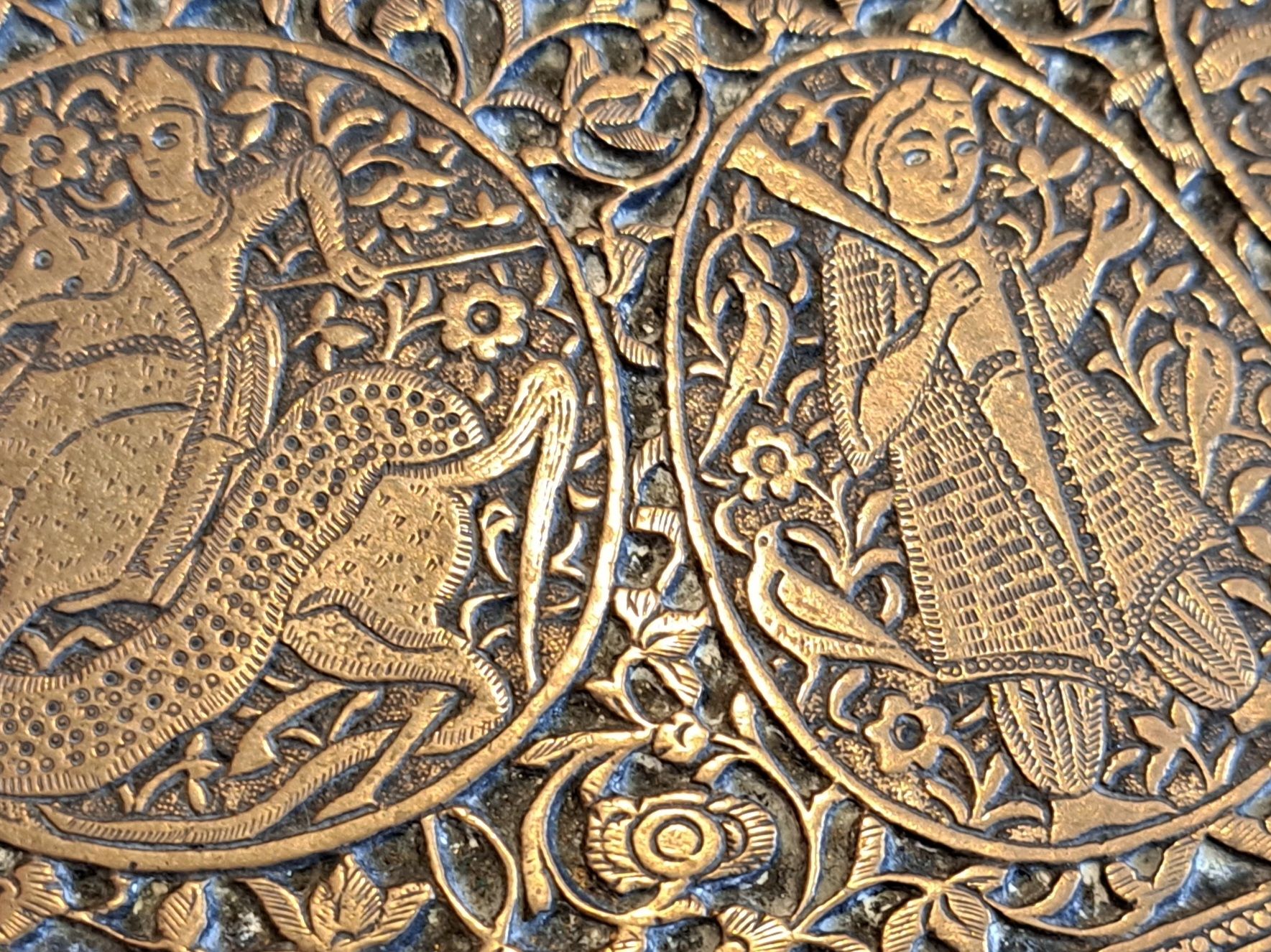 Piatti: Antiker Teller aus Bronze – Usato da Rehetobel venduto da hobirot01 1