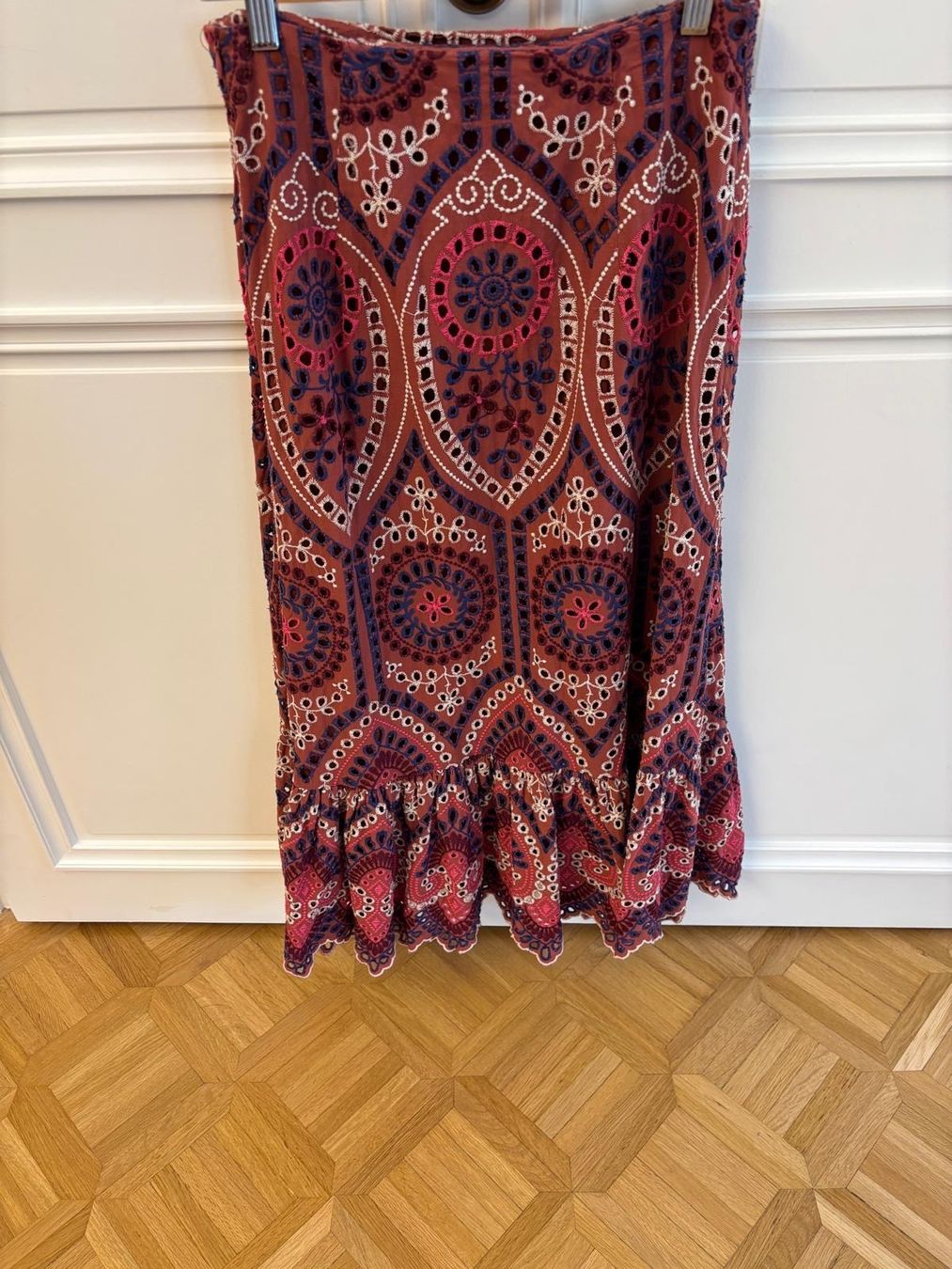 Zara Jupes: Jupe Zara TS – D'occasion à Conches par chn_hgl6