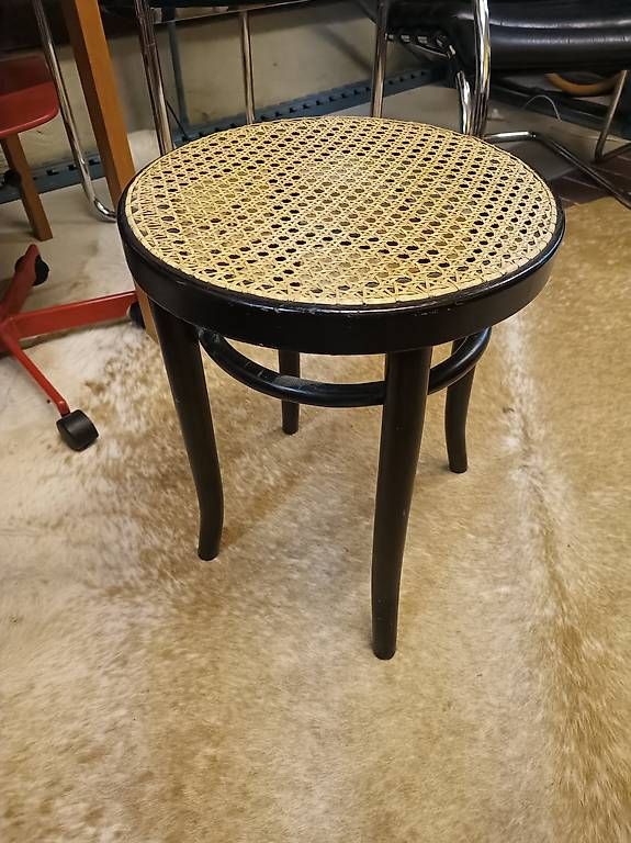 Hocker: Vintage bistro Hocker wiener Geflecht – Gebraucht aus Zürich von style-and-design.zh 3