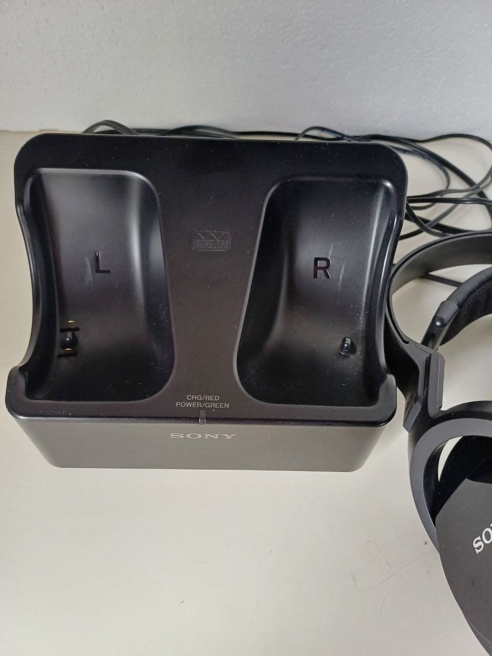 Sony Cuffie: Sony RF MDR-RF855RK Kabellose Kopfhörer – Usato da Bern venduto da Yunkom 3