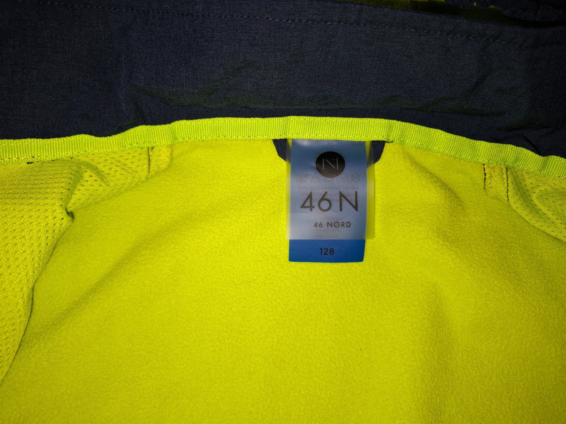 Jacken & Mäntel: Softshelljacke Dunkelblau gr.122/128 – Gebraucht aus Oberurnen von rotty80 3