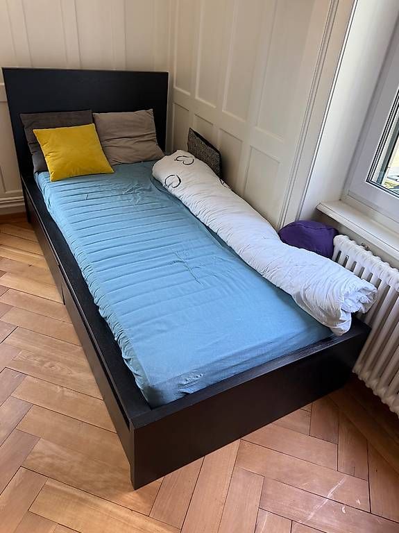 Betten: Bett inkl. Matratze & Kommode – Gebraucht aus St. Gallen von codeamazes 2
