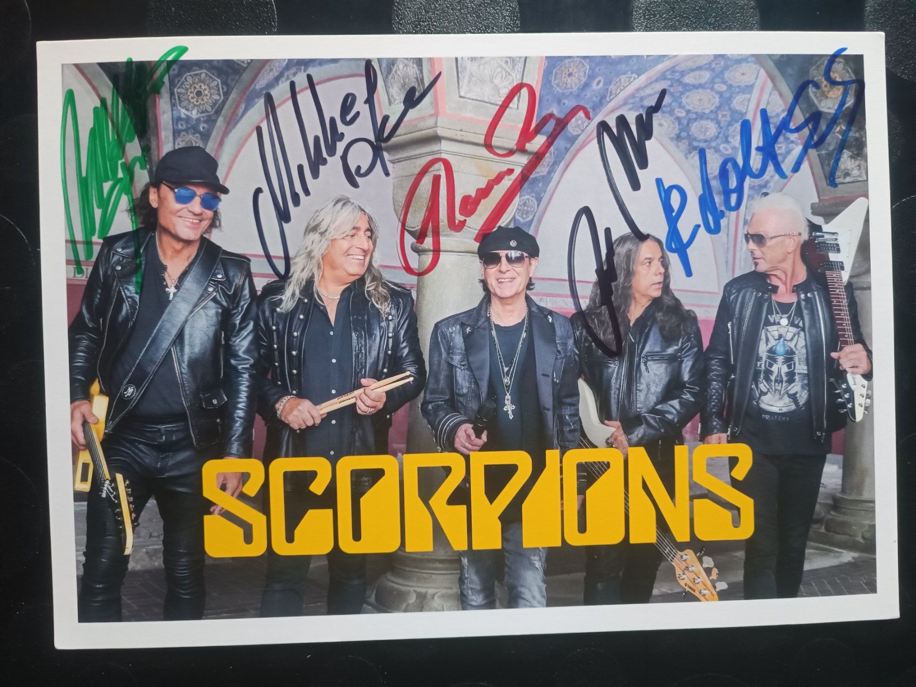 Autografi: Scorpions - handsigniert - 15x20cm – Usato da Menziken venduto da Artographs