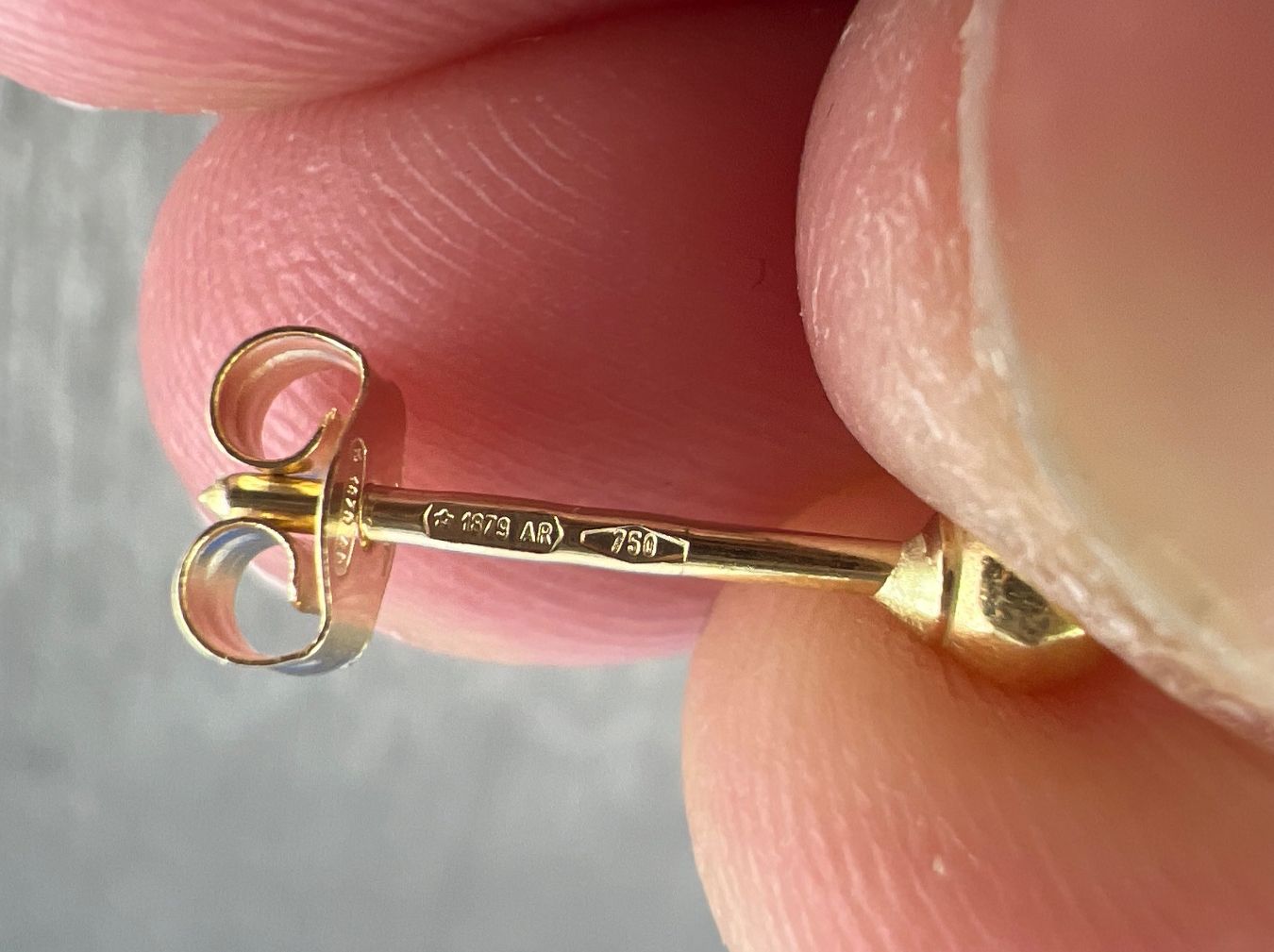 Orecchini pendenti & Orecchini a lobo: Ohrstecker 750 Gold – Usato da Niederuzwil venduto da leo_8857 1