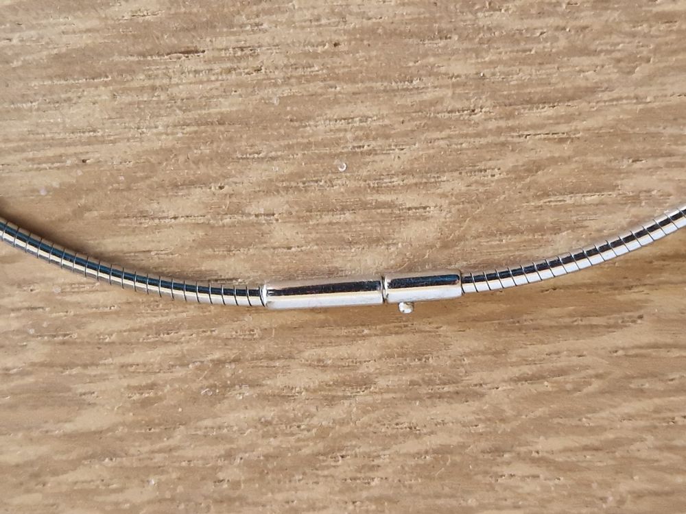 Collier Ras Du Cou Pierre Lang Créateur - Noir Et Doré, Avec Strass Et Nœud, Longueur 40 Cm
