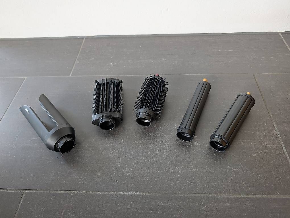 Föhn: Dyson Airwrap co-anda 2x – Gebraucht aus Wolfhalden von Iri1 3